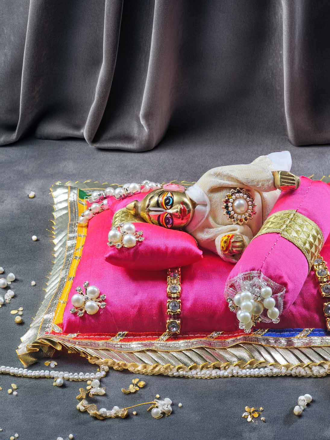 Rajnidhi Bistar Set For Laddu Gopal Ji