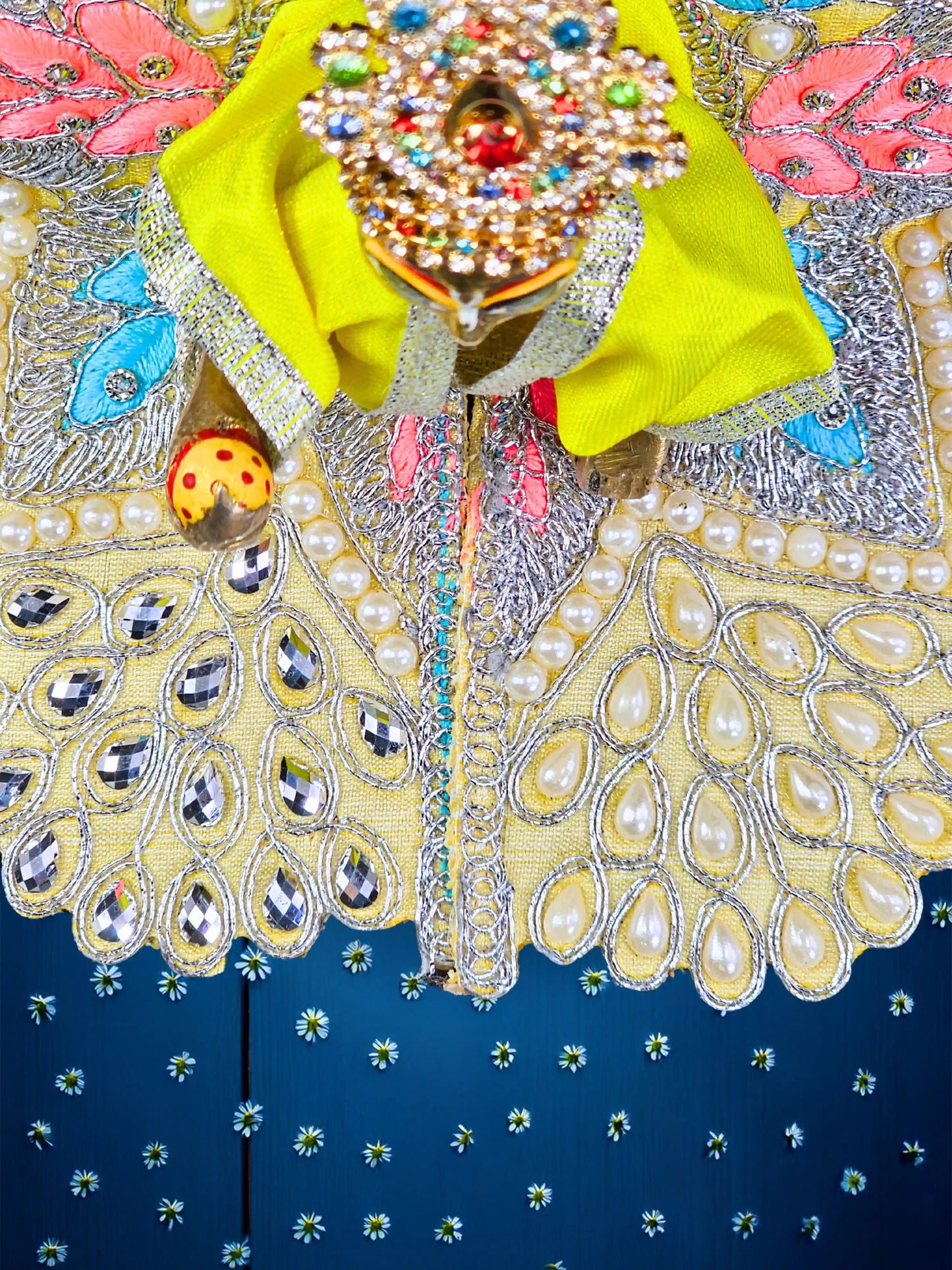 pearl yellow laddu gopal kanha thakur ji Poshak