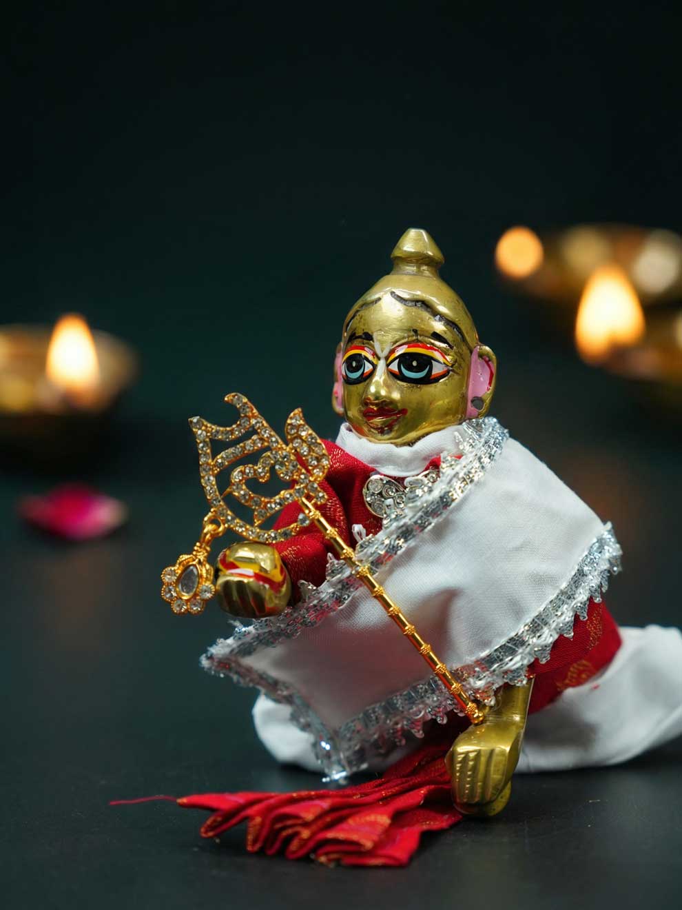 radhe white metal Diwali Janmashtami dress ladoo dresses laddu gopal dress thakurji kanha ji bal om poshak mathura online best mandir wholesaler manufacturer