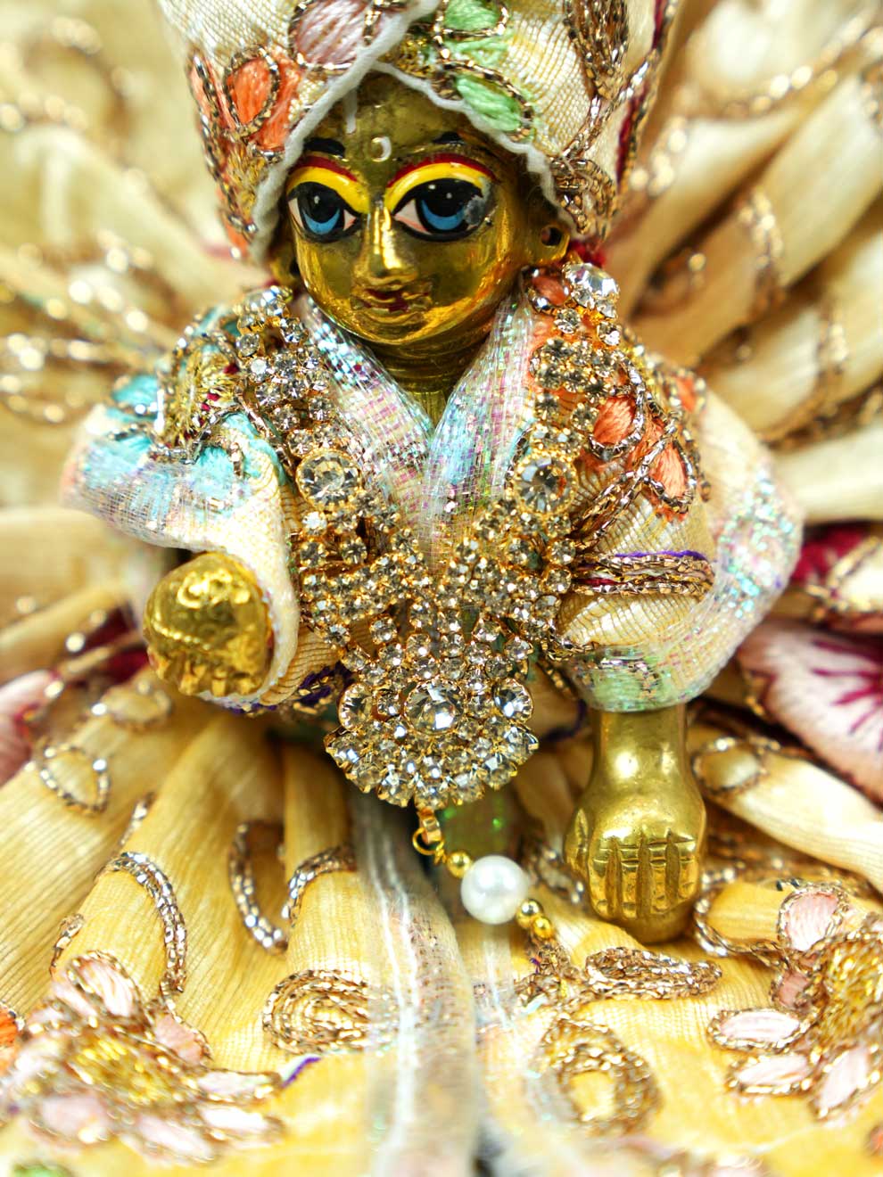 white ratna mala shringar Diwali Janmashtami dress ladoo dresses laddu gopal dress thakurji kanha ji bal om poshak mathura online best mandir wholesaler manufacturer