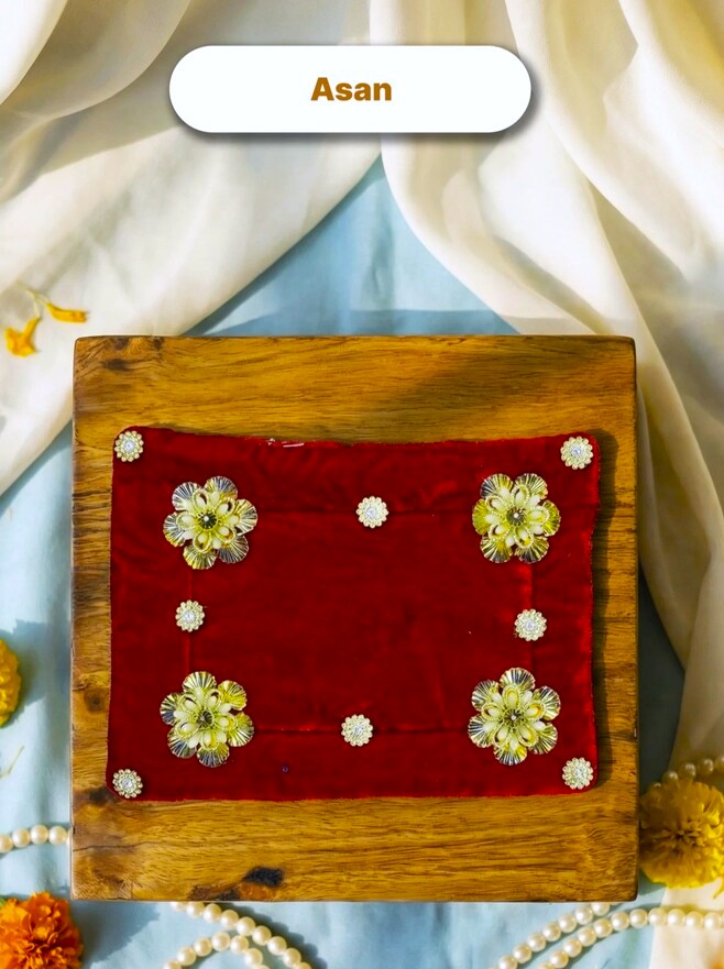 Param Bhakt of Laddu Gopal Holi Special Hamper