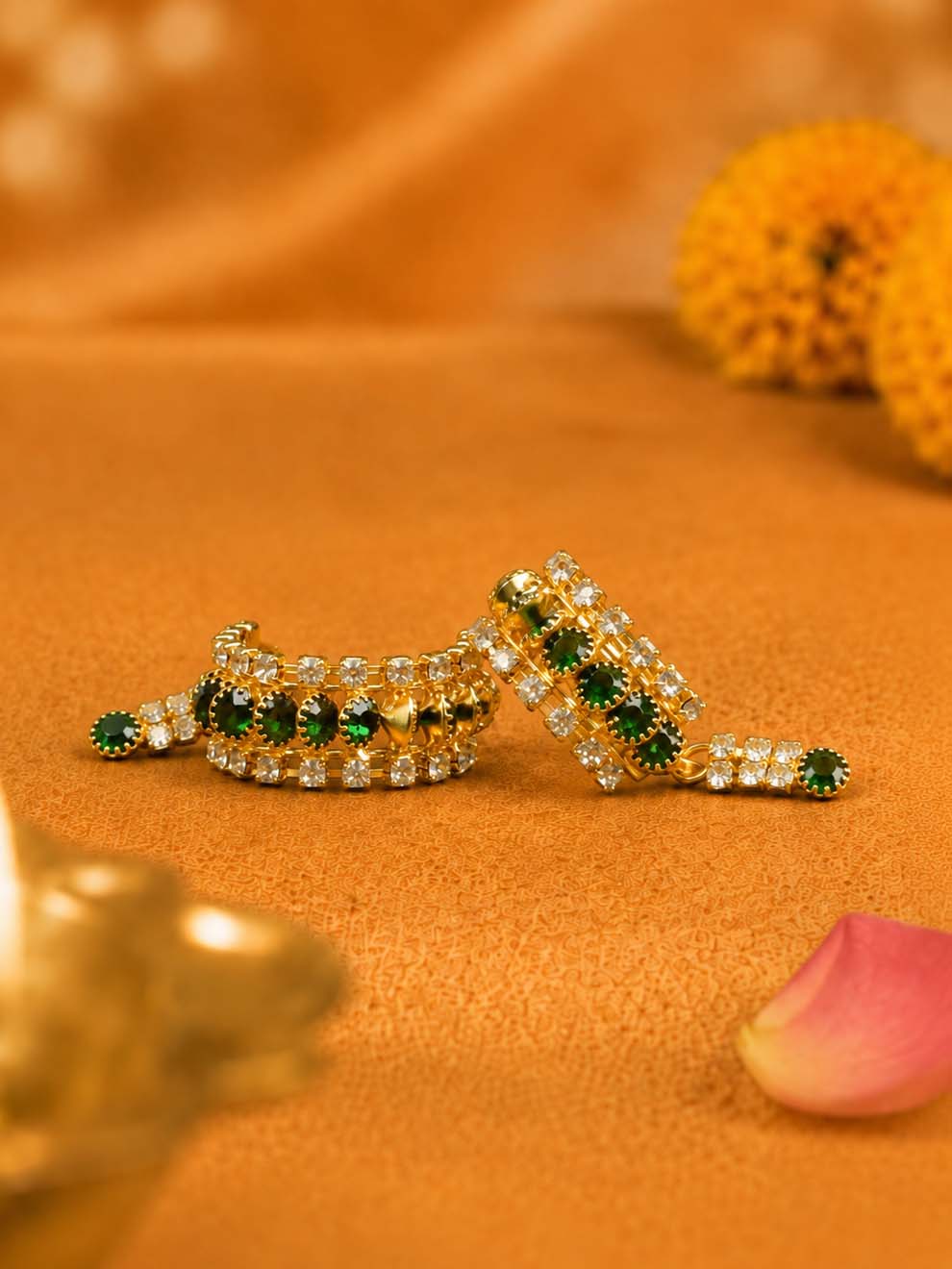 Manibandh Kangan g Laddu Gopal Dresses Online in India Winter Dress for Poshak Thakurji Kanha Ji Accessories Dhoti Kurta Set Pajama Aasan Janmashtami Special Summer Shringar Fancy Jacket Premium Festival Bistar Combo om poshak kanha thakurji bal lala lalla ladoo
