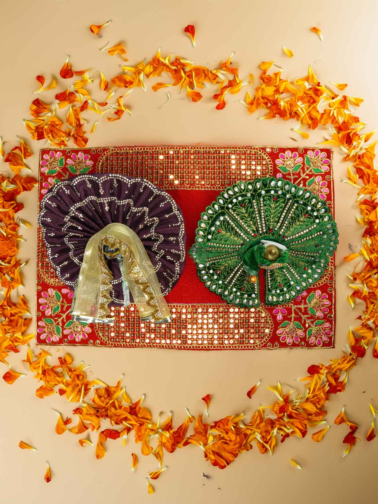 Pushpanjali Red Aasan For Kanha Ji