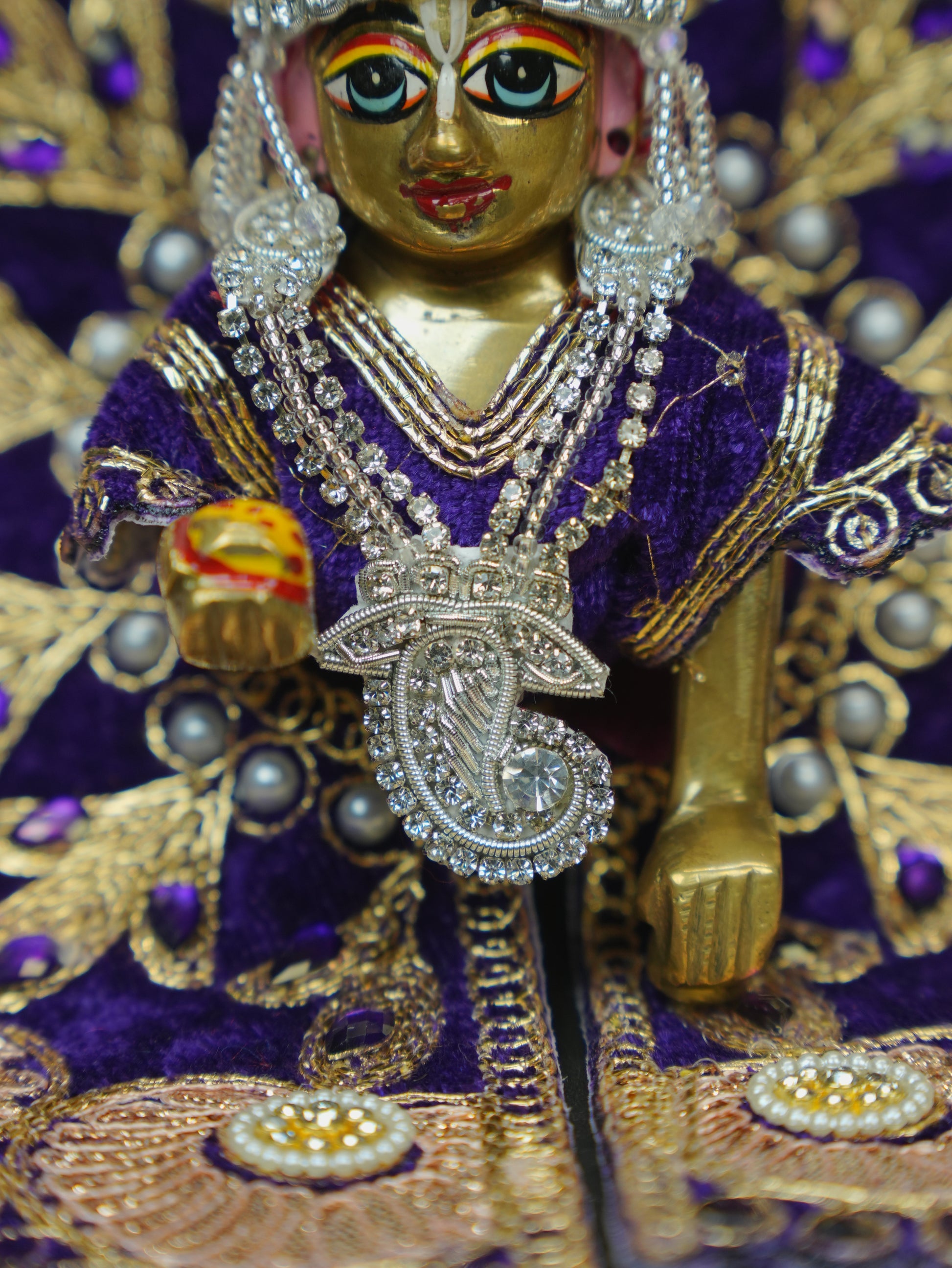 anmol silver Zardozi shringar set mukut mala Janmashtami dress ladoo dresses laddu gopal dress thakurji kanha ji bal om poshak mathura online best mandir wholesaler manufacturer