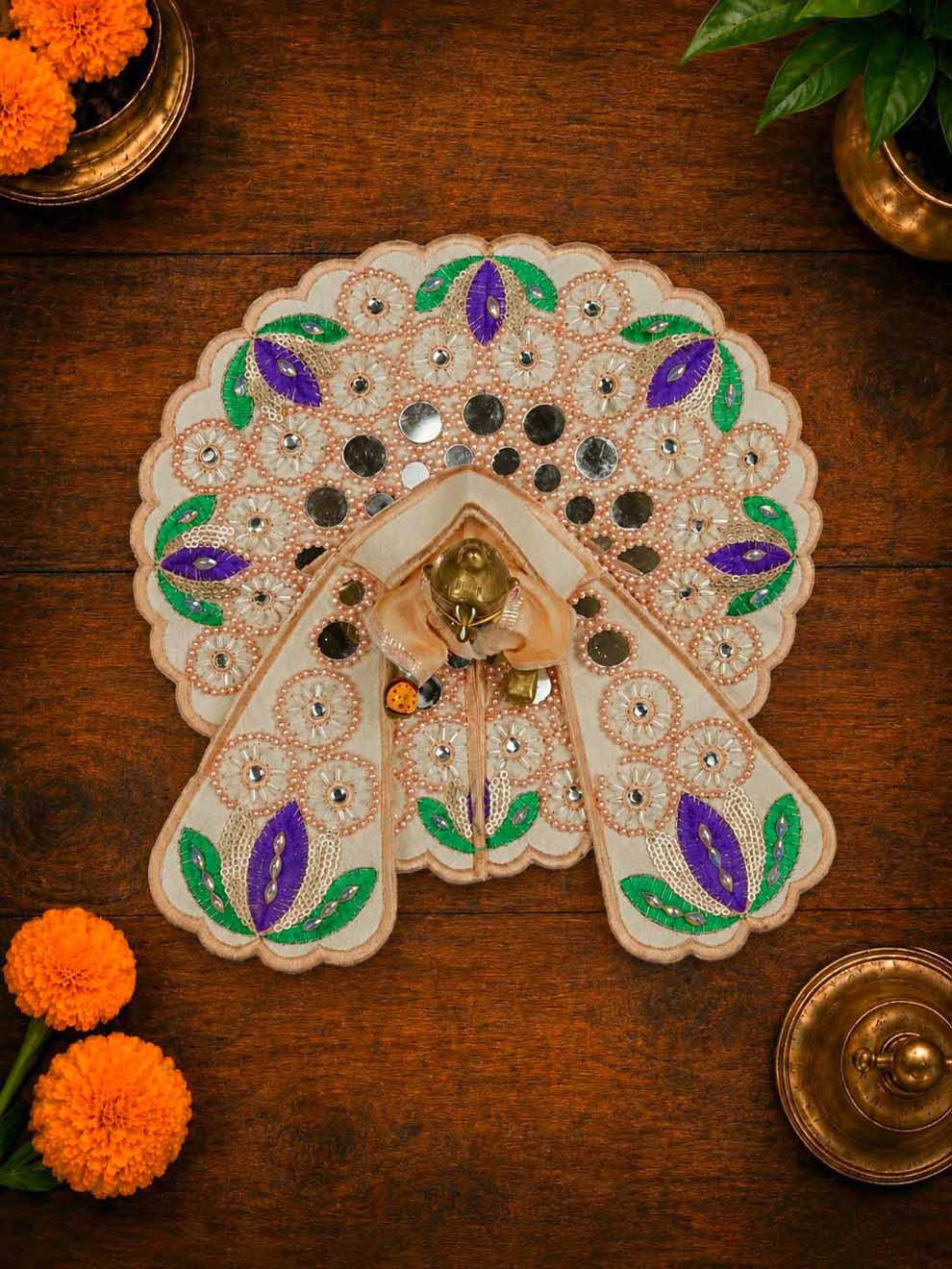 darpan fancy pe addu Gopal Dresses Online in India Winter Dress for Poshak Thakurji Kanha Ji Accessories Dhoti Kurta Set Pajama Aasan Janmashtami Special Summer Shringar Fancy Jacket Premium Festival Bistar Combo om poshak kanha thakurji bal lala lalla ladoo 