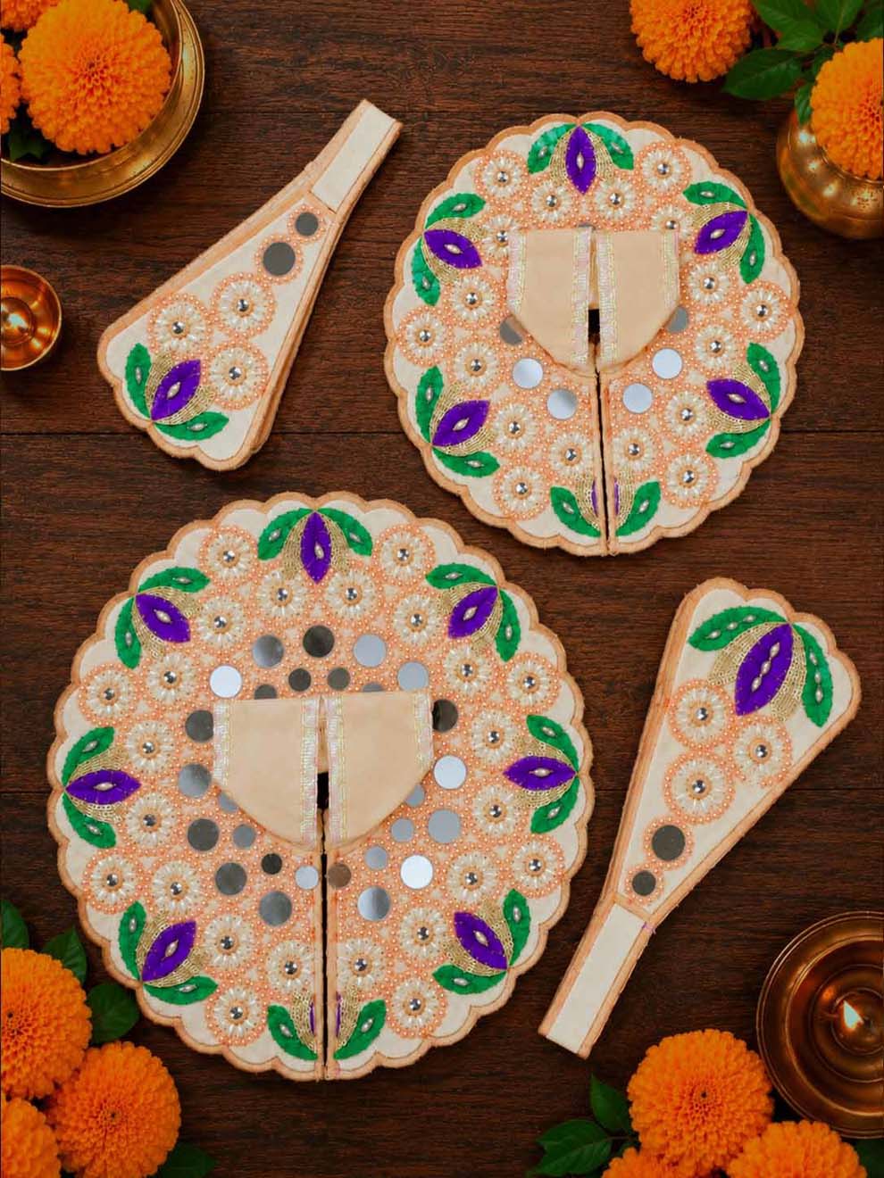 darpan fancy pe addu Gopal Dresses Online in India Winter Dress for Poshak Thakurji Kanha Ji Accessories Dhoti Kurta Set Pajama Aasan Janmashtami Special Summer Shringar Fancy Jacket Premium Festival Bistar Combo om poshak kanha thakurji bal lala lalla ladoo 