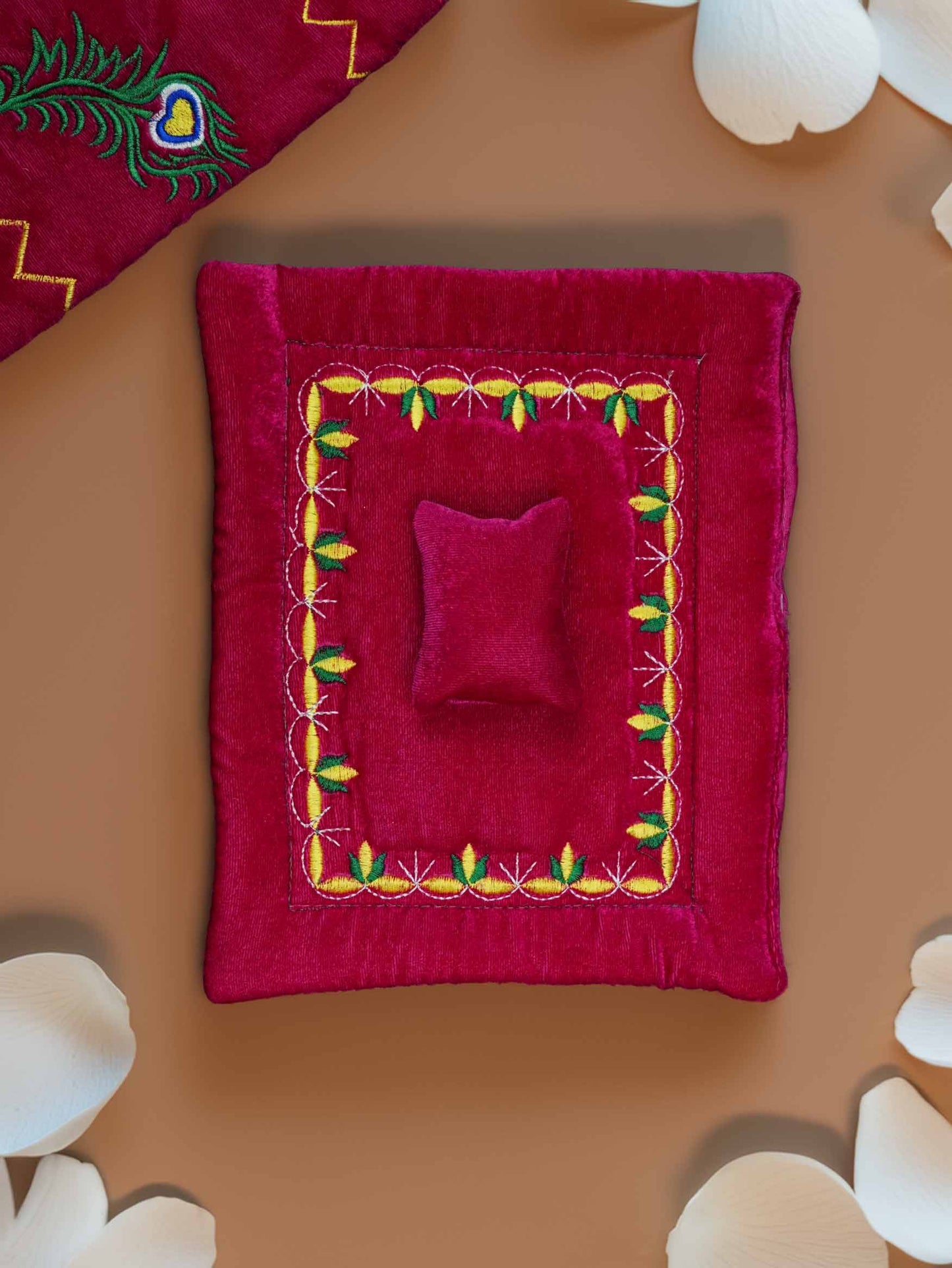  manhohar mor winter bistar dress ladoo dresses laddu gopal dress thakurji kanha ji bal om poshak mathura online best 