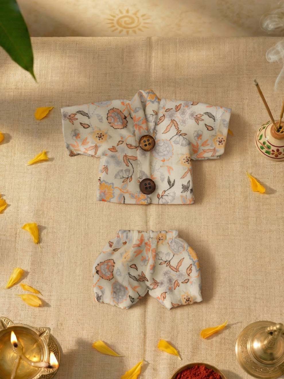 nazakat Laddu Gopal Dresses Online in India Winter Dress for Poshak Thakurji Kanha Ji Accessories Dhoti Kurta Set Pajama Aasan Janmashtami Special Summer Shringar Fancy Jacket Premium Festival Bistar Combo om poshak kanha thakurji bal lala lalla ladoo