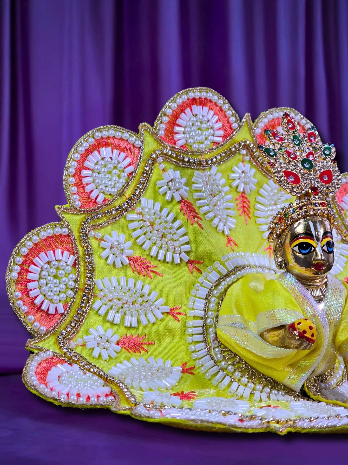rajvanshi aura golden laddu bal gopal kanha thakur ji dress poshak 